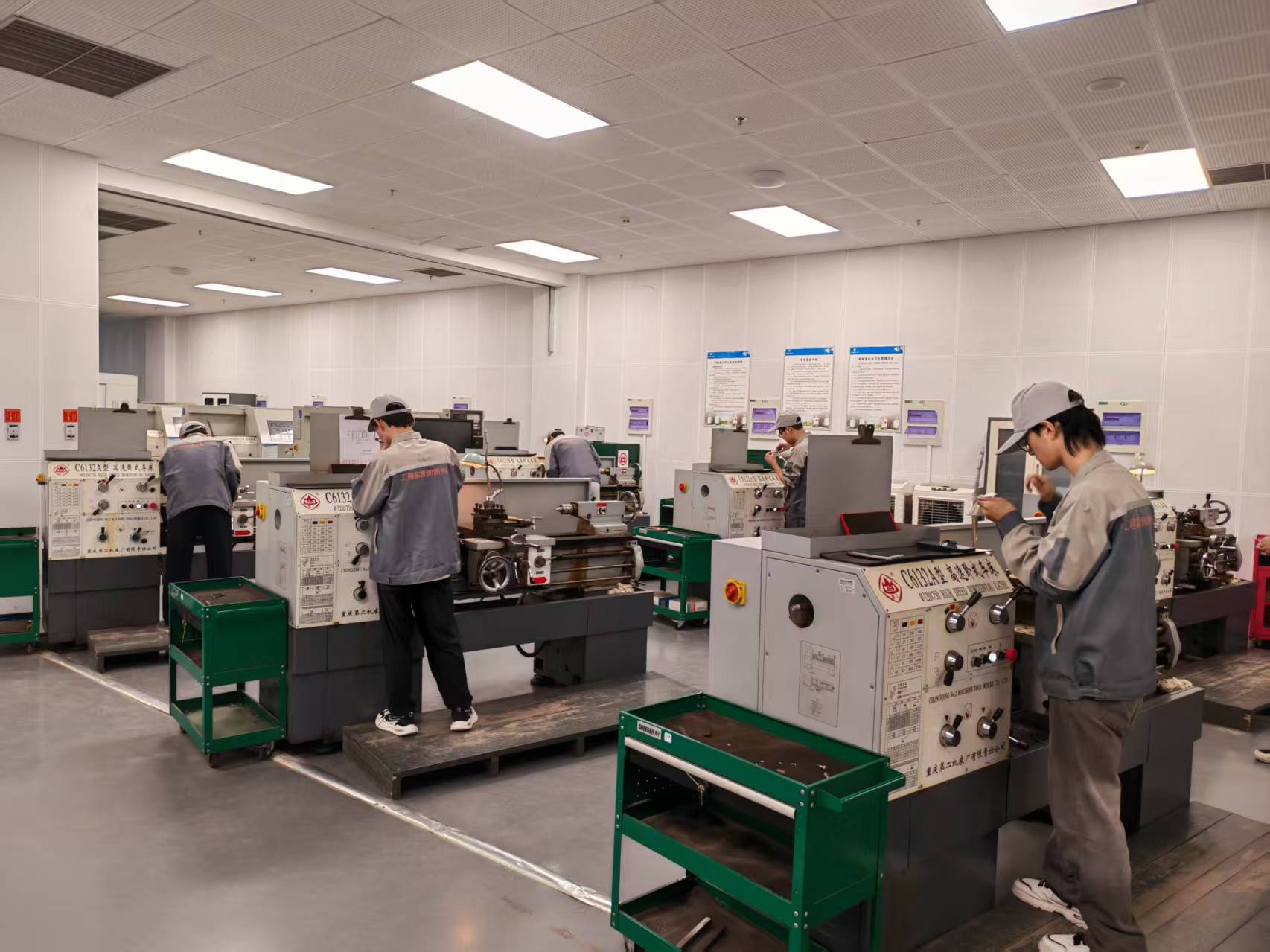 文件名称:微信图片_20251016100427_45_1042.jpg原图大小:0.19MB